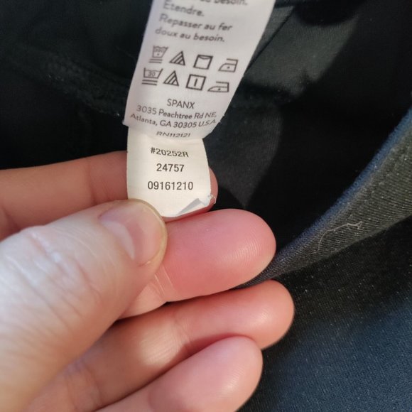 SPANX 20252R The Perfect Pant in Black Knit Ponte Hi-Rise Flare, Women's Medium - Picture 6 of 11